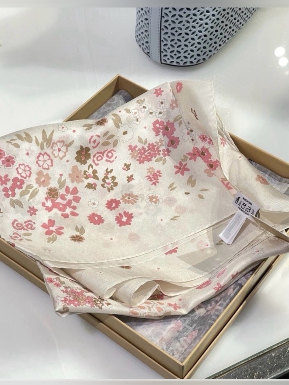🤍New Michael Kors DahliaGarden Silk Square (Sold Out Online)